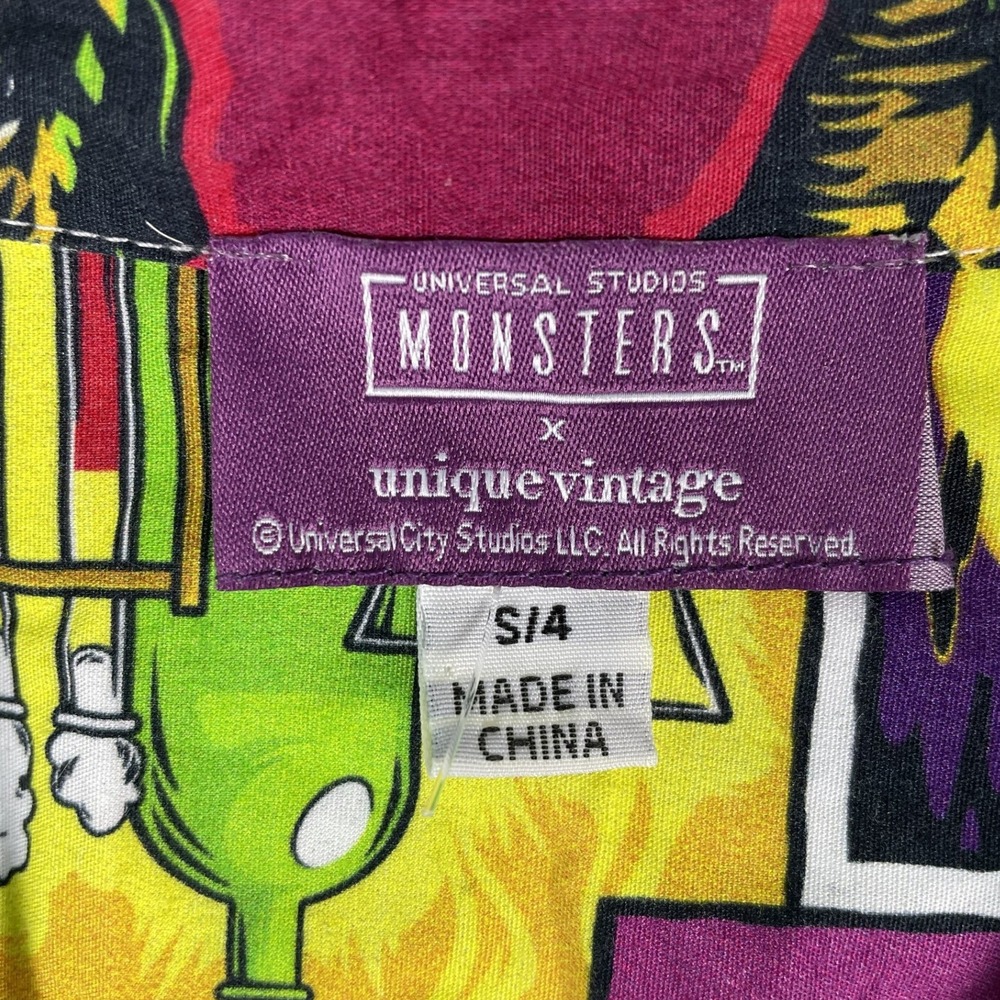 Unique Vintage x Universal Studios Monsters Button Up Unisex Small Comic Shirt - Picture 3 of 8